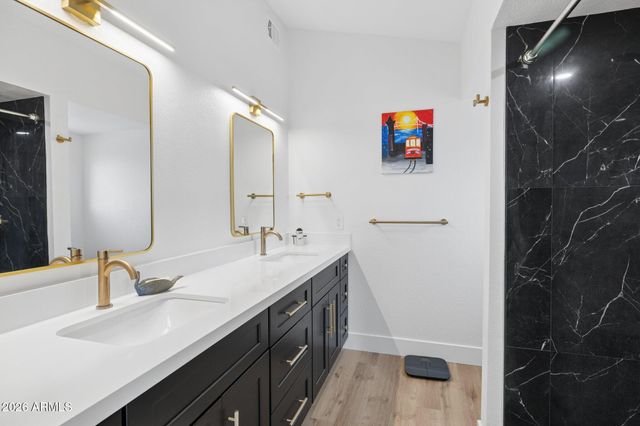 9003 E WINDROSE Drive, Scottsdale, AZ 85260