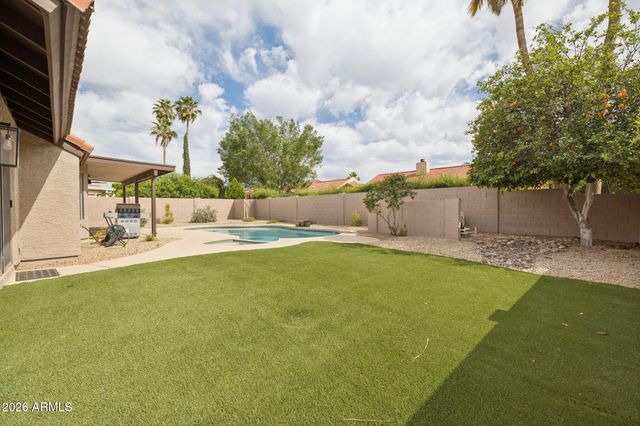 9003 E WINDROSE Drive, Scottsdale, AZ 85260