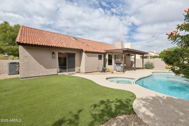 9003 E WINDROSE Drive, Scottsdale, AZ 85260
