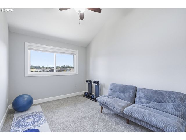 20122 Ne INTERLACHEN Ln, Fairview, OR 97024