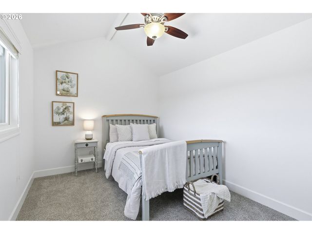 20122 Ne INTERLACHEN Ln, Fairview, OR 97024