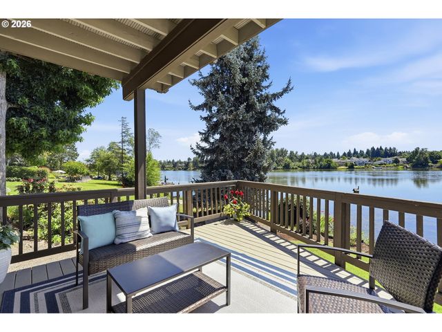 20122 Ne INTERLACHEN Ln, Fairview, OR 97024