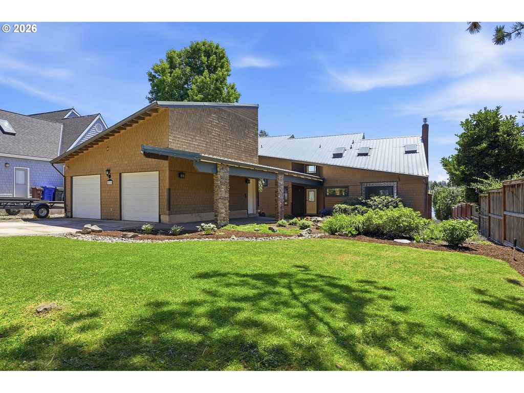 20122 Ne INTERLACHEN Ln, Fairview, OR 97024