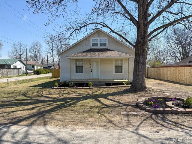 2202 Mangold Street, Poplar Bluff, MO 63901