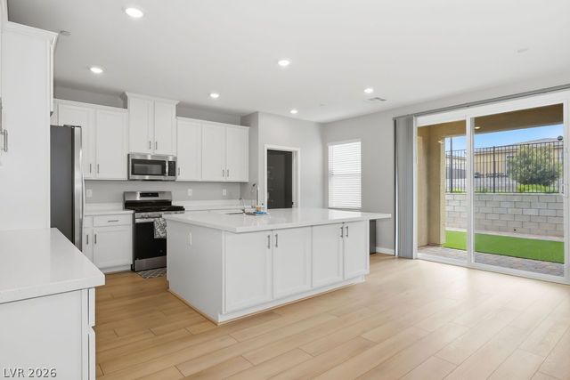 9829 Adrian Peak Street, Las Vegas, NV 89143