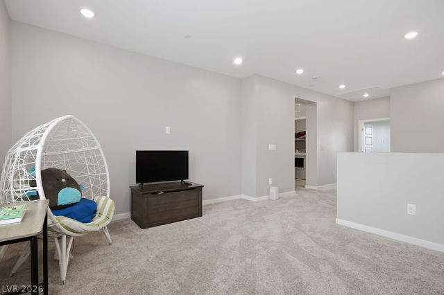 9829 Adrian Peak Street, Las Vegas, NV 89143