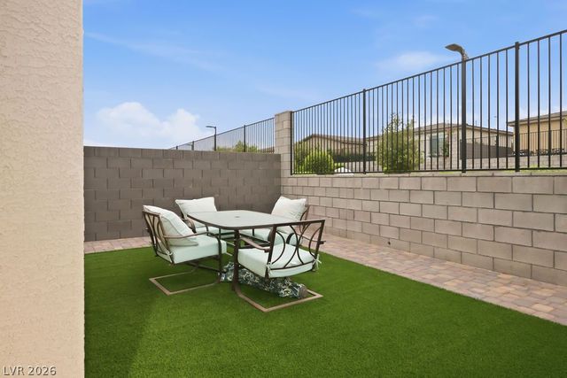 9829 Adrian Peak Street, Las Vegas, NV 89143