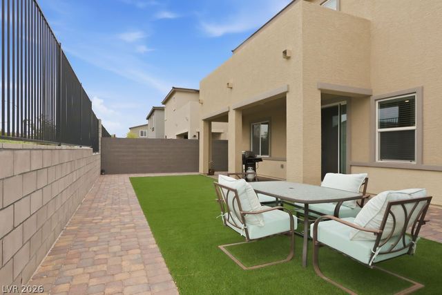9829 Adrian Peak Street, Las Vegas, NV 89143