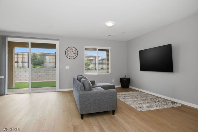 9829 Adrian Peak Street, Las Vegas, NV 89143