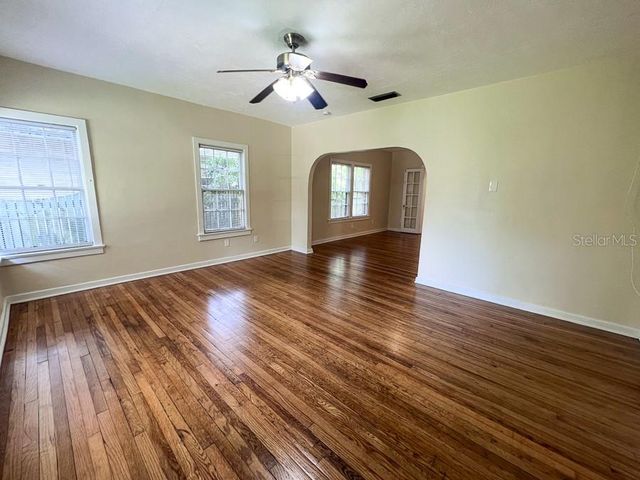 2734 SW 3RD PLACE, Gainesville, FL 32607