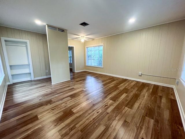 2734 SW 3RD PLACE, Gainesville, FL 32607