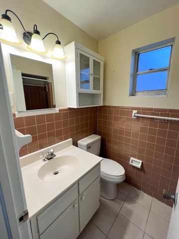 2734 SW 3RD PLACE, Gainesville, FL 32607