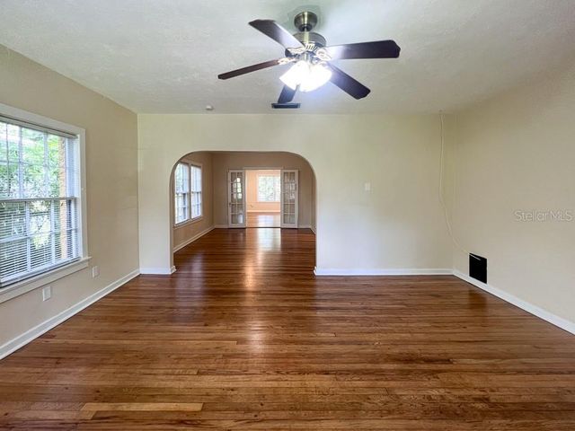 2734 SW 3RD PLACE, Gainesville, FL 32607