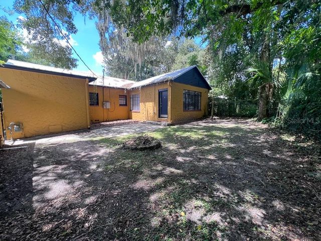 2734 SW 3RD PLACE, Gainesville, FL 32607