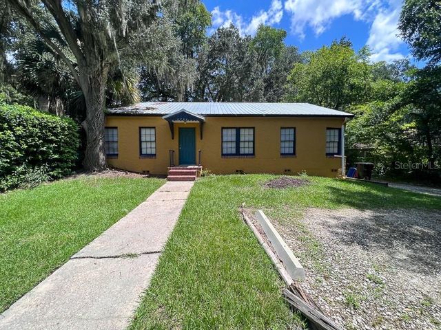 2734 SW 3RD PLACE, Gainesville, FL 32607