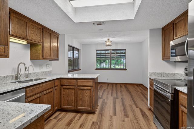 505 Oak Village Dr, San Antonio, TX 78253