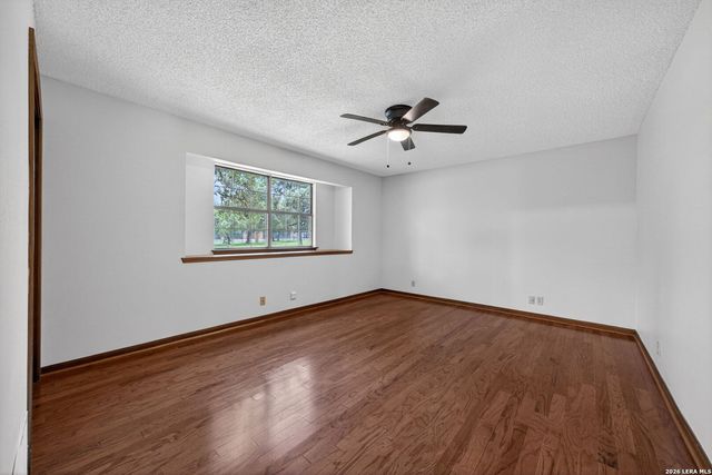 505 Oak Village Dr, San Antonio, TX 78253