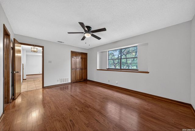 505 Oak Village Dr, San Antonio, TX 78253
