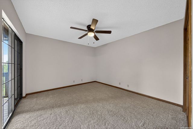 505 Oak Village Dr, San Antonio, TX 78253