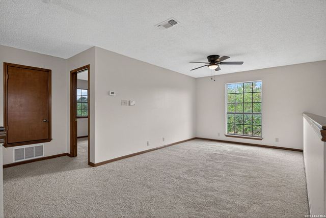 505 Oak Village Dr, San Antonio, TX 78253