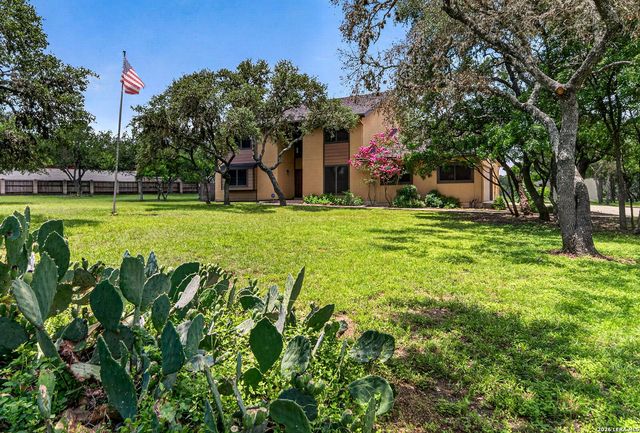 505 Oak Village Dr, San Antonio, TX 78253