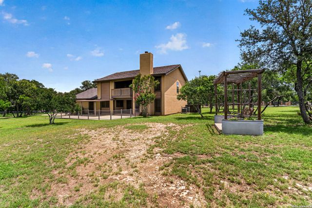 505 Oak Village Dr, San Antonio, TX 78253