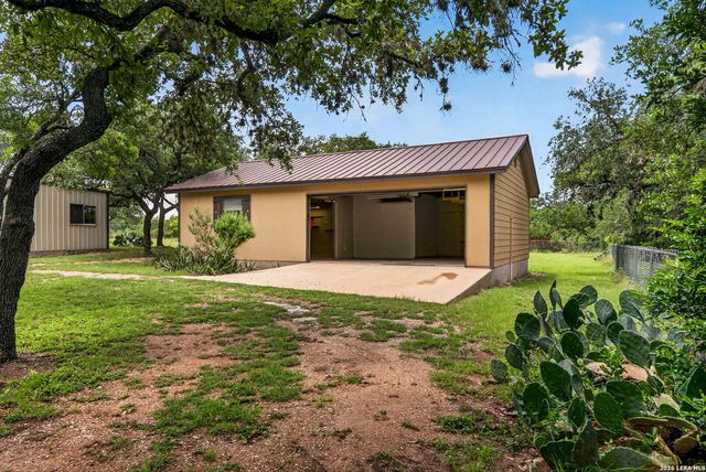 505 Oak Village Dr, San Antonio, TX 78253