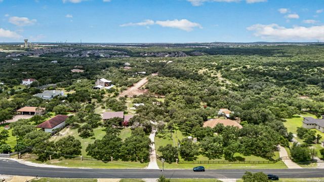 505 Oak Village Dr, San Antonio, TX 78253