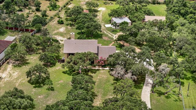 505 Oak Village Dr, San Antonio, TX 78253