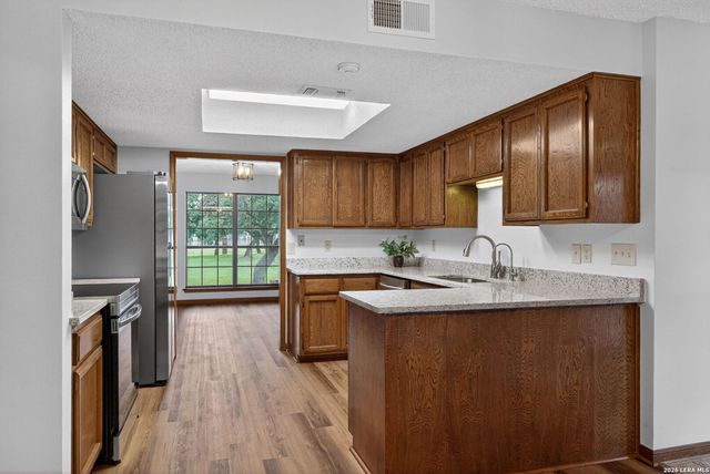 505 Oak Village Dr, San Antonio, TX 78253