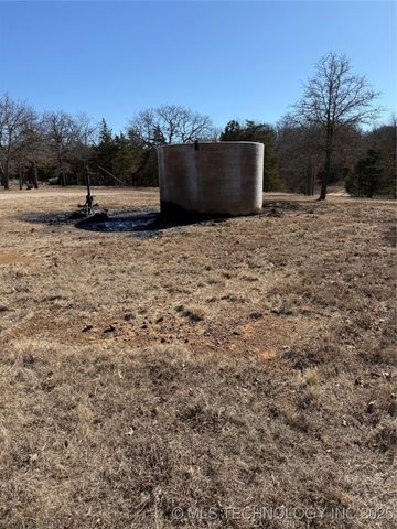1501 Crestview Drive, Cleveland, OK 74020