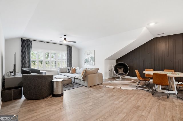 1095 Heyward Way, Alpharetta, GA 30009