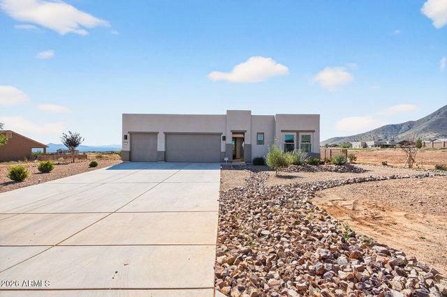 6736 E VAQUERO Circle, Hereford, AZ 85615