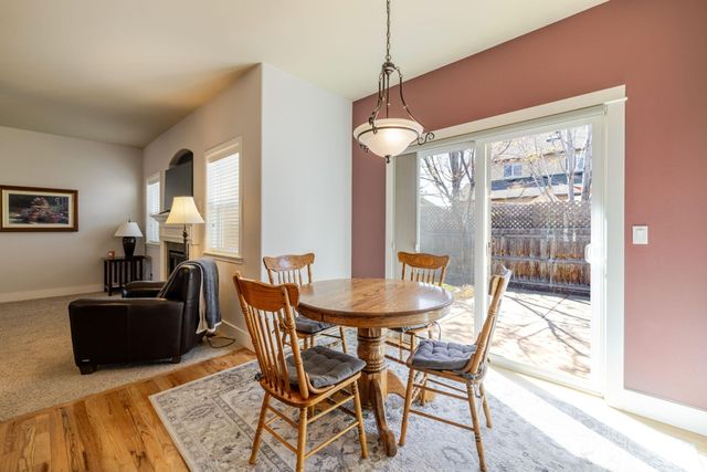 2241 SE Pilatus Lane, Bend, OR 97702