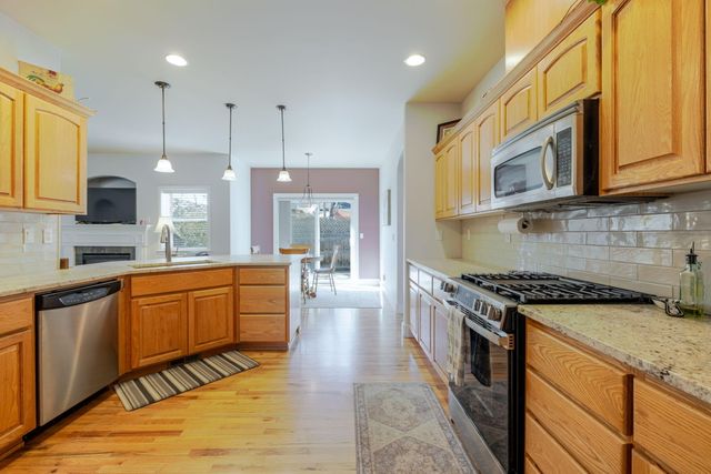 2241 SE Pilatus Lane, Bend, OR 97702