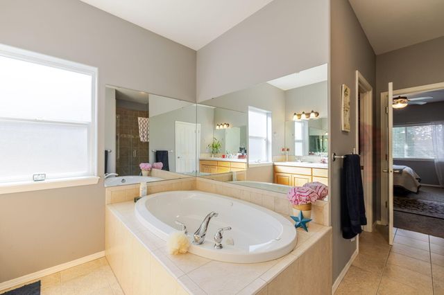 2241 SE Pilatus Lane, Bend, OR 97702