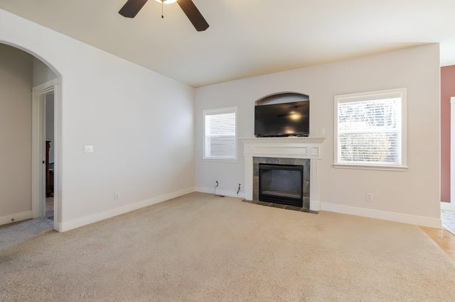 2241 SE Pilatus Lane, Bend, OR 97702