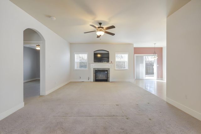 2241 SE Pilatus Lane, Bend, OR 97702