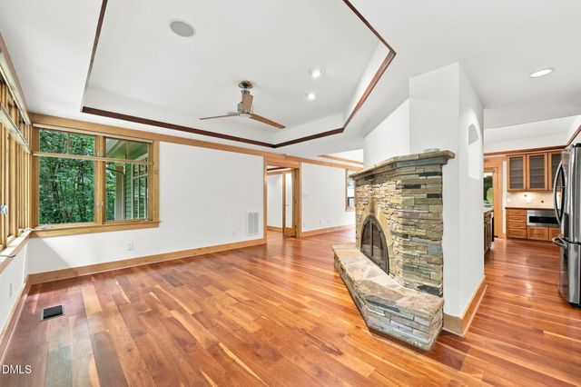 2219 Ridgewood Road, Chapel Hill, NC 27516