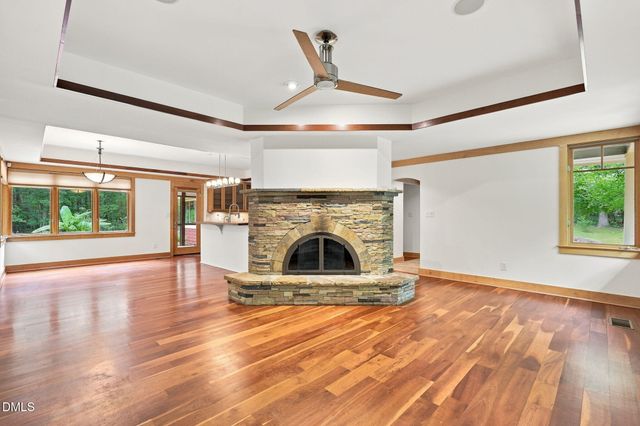 2219 Ridgewood Road, Chapel Hill, NC 27516