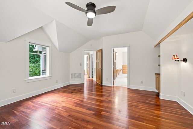 2219 Ridgewood Road, Chapel Hill, NC 27516