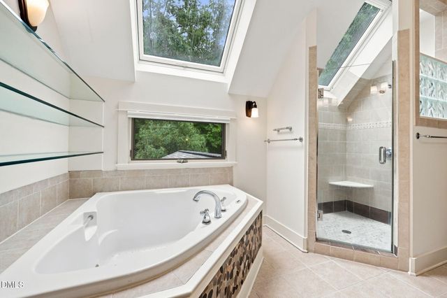 2219 Ridgewood Road, Chapel Hill, NC 27516