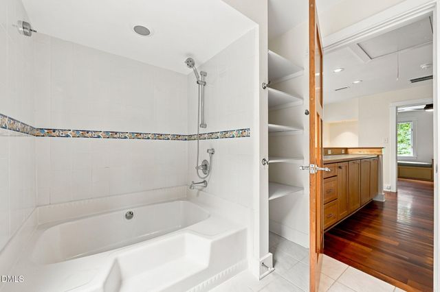 2219 Ridgewood Road, Chapel Hill, NC 27516