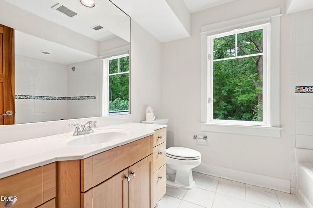 2219 Ridgewood Road, Chapel Hill, NC 27516