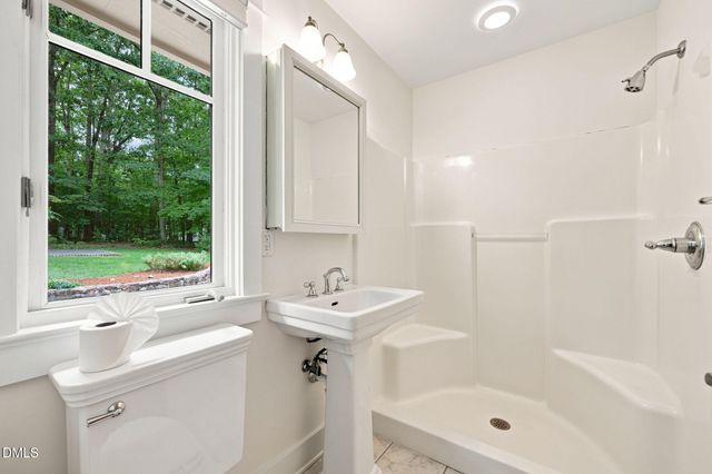2219 Ridgewood Road, Chapel Hill, NC 27516