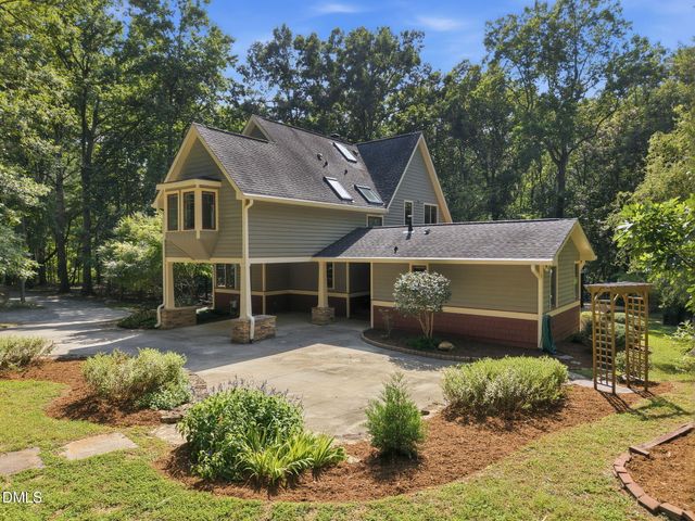 2219 Ridgewood Road, Chapel Hill, NC 27516