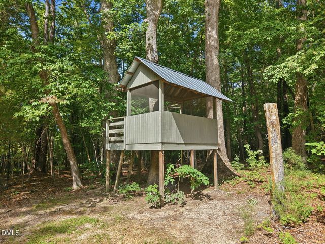 2219 Ridgewood Road, Chapel Hill, NC 27516