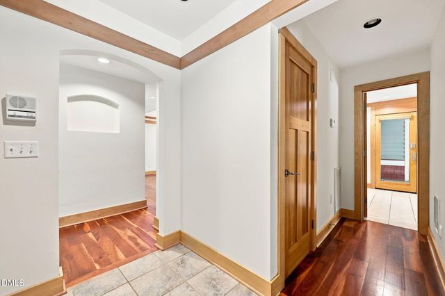 2219 Ridgewood Road, Chapel Hill, NC 27516