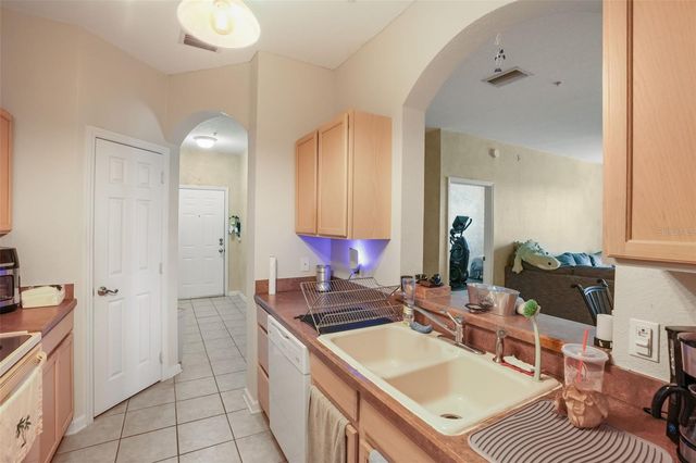 13500 TURTLE MARSH LOOP 823, Orlando, FL 32837