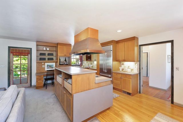 2045 Forrest St, Sacramento, CA 95815